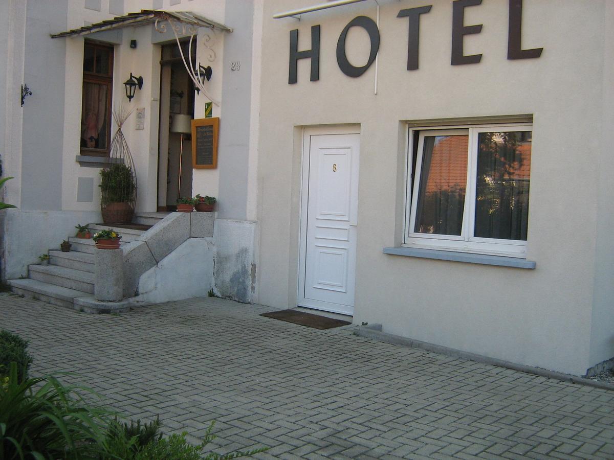Hostellerie La Boheme Roppenheim Bagian luar foto