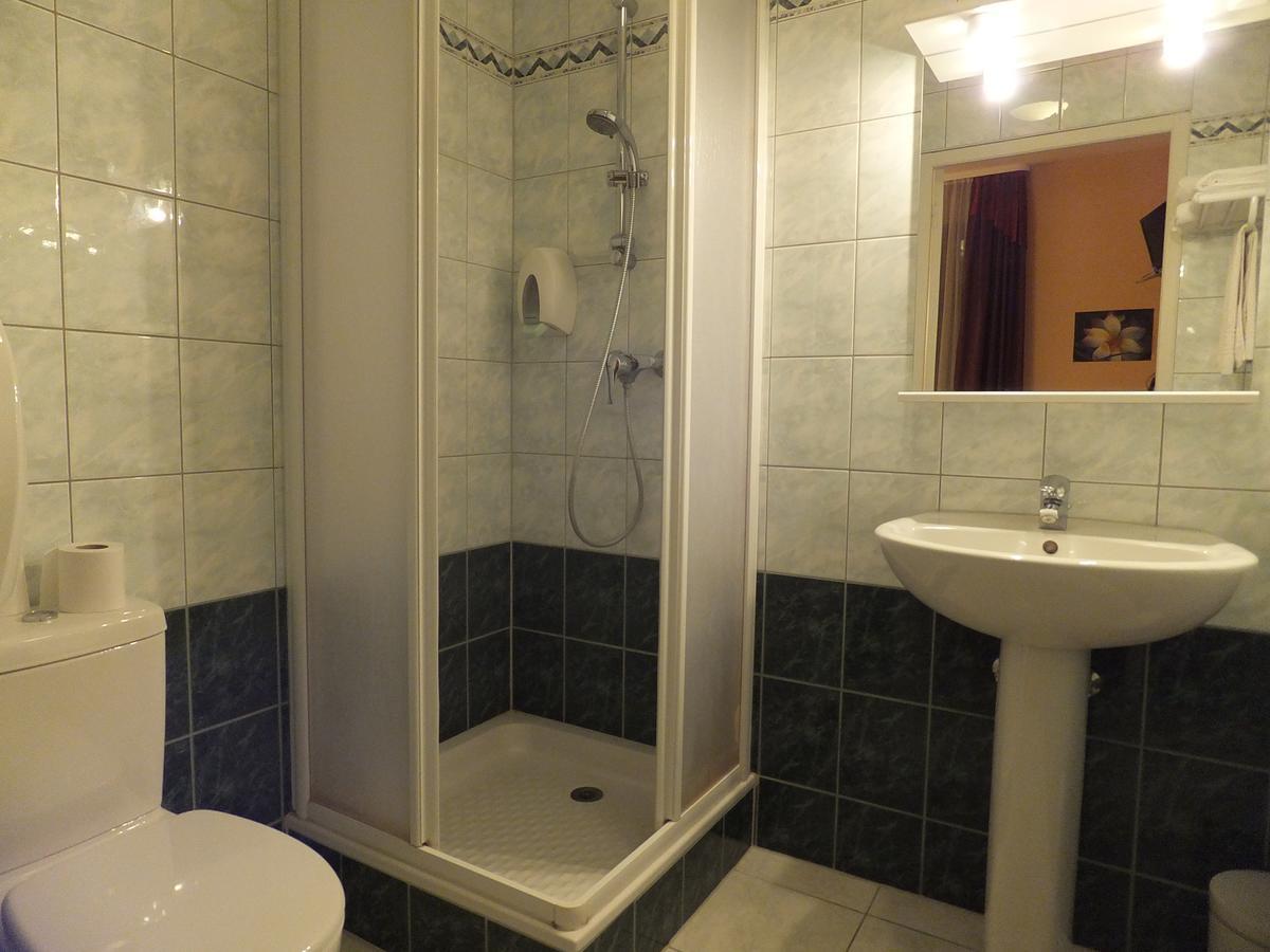 Hostellerie La Boheme Roppenheim Bagian luar foto